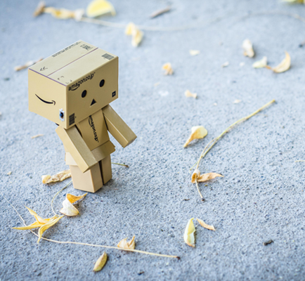 爱上海：Night Exploration： Unveiling the mysteries of Shanghai city under the night sky!